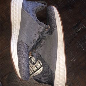 Men’s running shoes